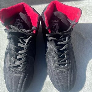 Otomix Stingray weightlifting shoes